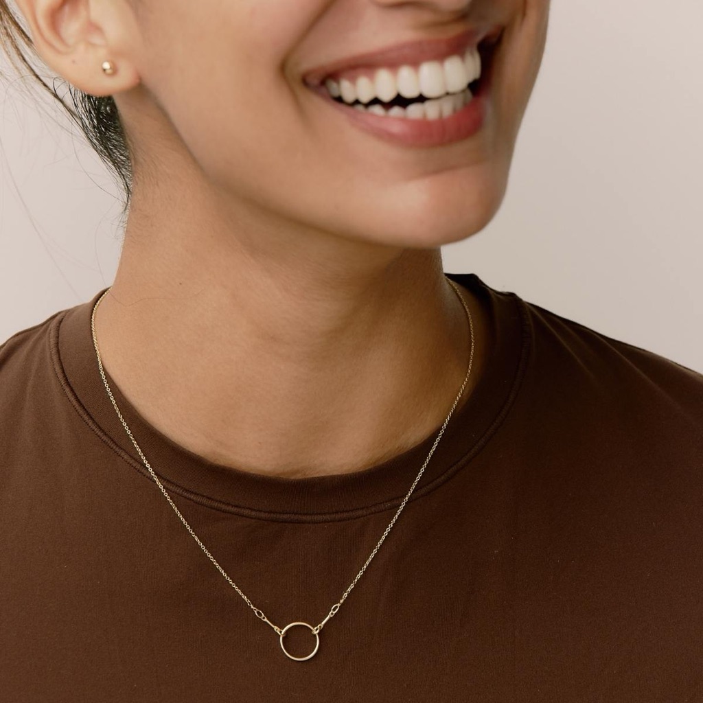 Minimalist Gold Circle Pendant Necklace